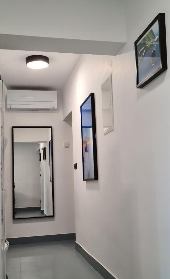 Villa Rosa With Yard And Children'S Playground Tar-Vabriga Extérieur photo